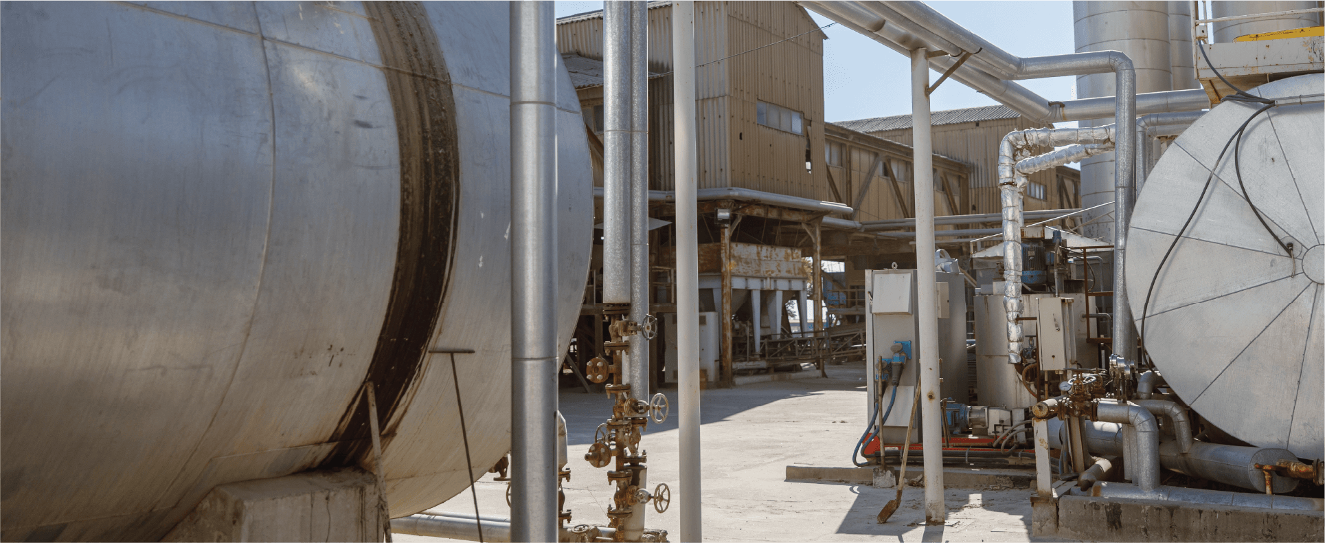 Eminos company hero image